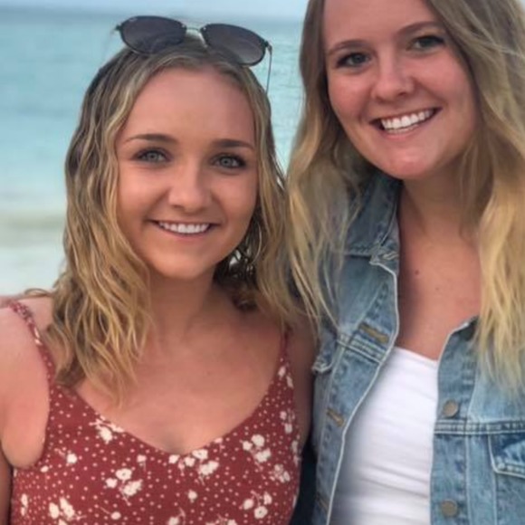 Meet your Posher, Emily - Picture 1 of 1